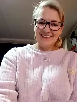 Live Sex with irinamaux - Stripchat