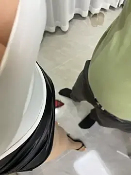 Free Porn Cam with qwe522522 - Stripchat