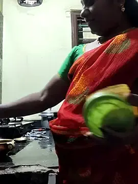 Private Sex Chat with yamini1431 - Stripchat