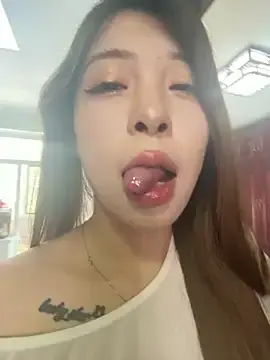 Live Sex Cam with tuanzi125216 - Stripchat