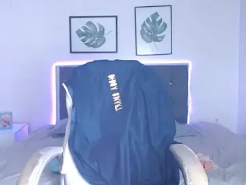 Free Porn Cam with selena_yourmilf - Stripchat