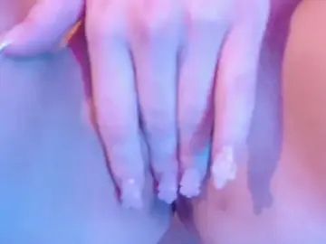 Private Sex Chat with R-bonbon - Stripchat