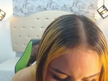 Adult Webcams with Kathiasaints - Stripchat