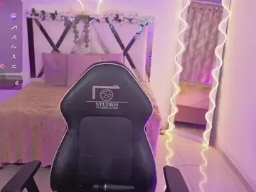 Free Live Porn with ZURY_TAY - Stripchat