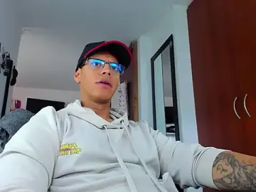 Live Sex Cam with _John_Boy_ - Stripchat