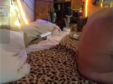 Watch Live Sex Cams with Pussyeat2please - Stripchat