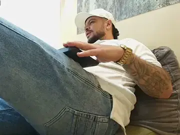 Adult Webcam with TROY_KIRK - Stripchat