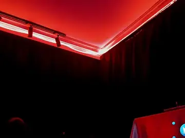 Adult Webcam with MiaKnox - Stripchat