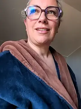 Free Porn Cam with Canadian_BBW - Stripchat