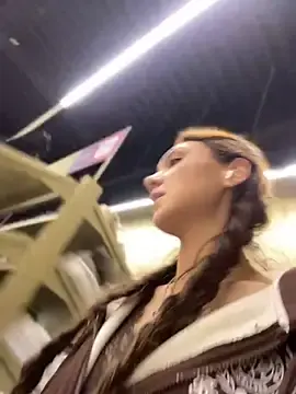 Sex Cam with QuitieLia - Stripchat