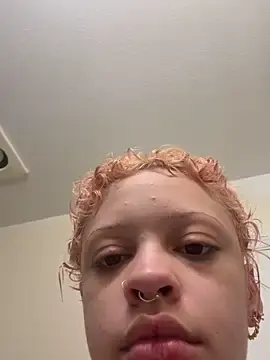 Free Porn Cam with jojosbizarrelyf - Stripchat