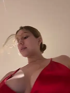 Live Sex Cam with Nikii__ - Stripchat