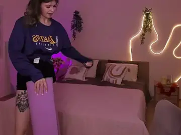 Free Live Porn with Lisa_Blossom - Stripchat