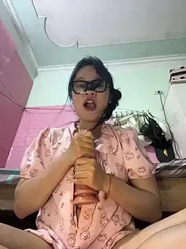 Live Sex Cam with Leeeeiu - Stripchat