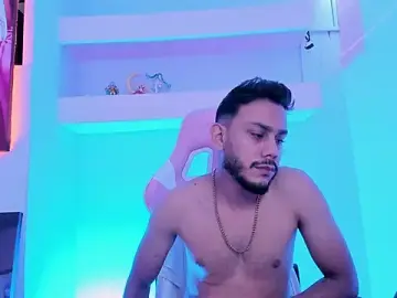 Nude Webcam with Boss_Domiinator - Stripchat