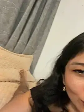 Free Porn Cam with Guadalupe_Lopez - Stripchat