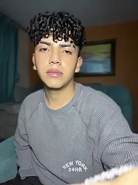 Live Sex Cam with OMZ_ - Stripchat