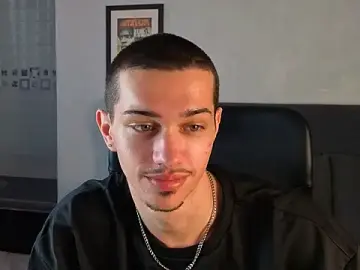 Sex Cam with KaydenDrew - Stripchat