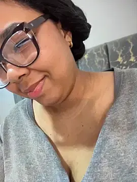 Live Sex Cam with XMara - Stripchat