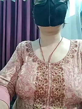 Private Sex Chat with Aishwaryaa_69 - Stripchat