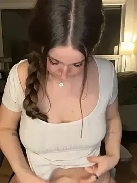 Watch Live Sex Cams with nerdynina - Stripchat