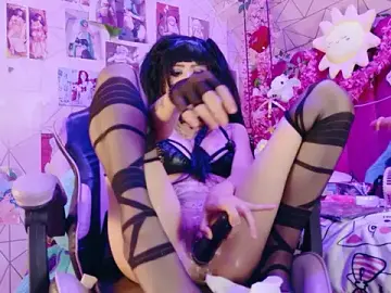 Free Porn Cam with Alicebenett - Stripchat