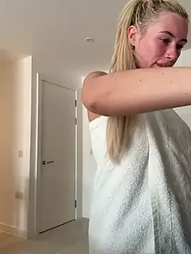 Best Webcam with SexySaraxxoo - Stripchat