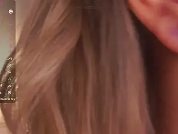 Free Live Porn with BrynnHolverson - Stripchat