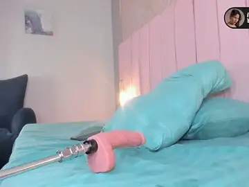 Best Webcam with Hillary_Collins1 - Stripchat