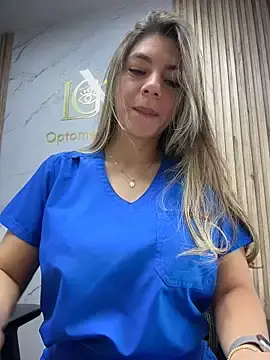 Sex Cam with alicee16 - Stripchat