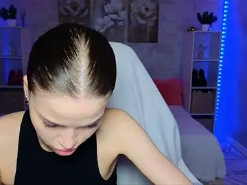 Best Webcam with EmmyMills - Stripchat