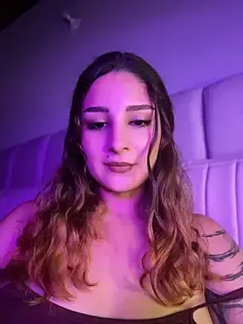 Free Porn Cam with Mon_Cherry - Stripchat