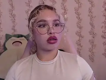 Free Live Porn with Haelycute - Stripchat
