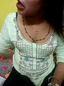 Free Porn Cam with Princessroooh - Stripchat