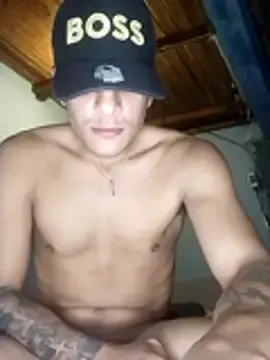 Free Live Porn with maximilianok27 - Stripchat