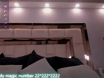 Live Sex Cam with anyi_sweet_titss - Stripchat