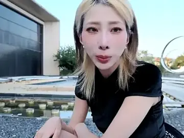 Live Porn with MoonVelour999 - Stripchat