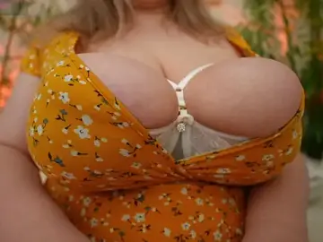 Sex Cam with HappyLisa - Stripchat