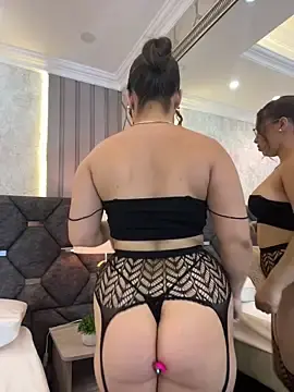Sex Cam with ThaniaJones - Stripchat