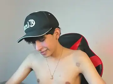 Live Sex Cam with julian_xx - Stripchat