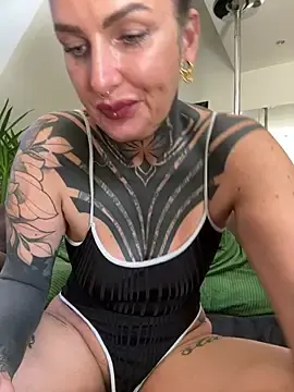 Live Sex with KathaleaNoir - Stripchat