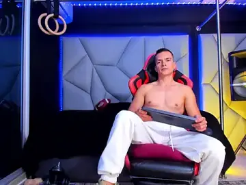 Watch Live Sex Cams with Aydenmiller96 - Stripchat