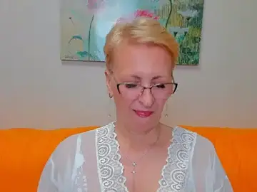 Best Webcam with iamyourdream89 - Stripchat