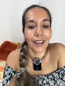 Sex Chat with sandrafarrely - Stripchat