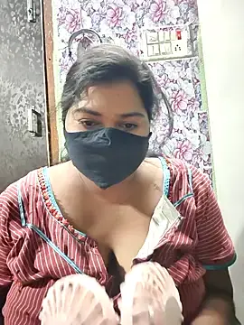 Live Porn with Liyaa_24 - Stripchat