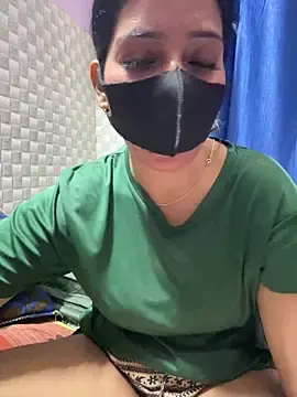 Live Porn with True_Love009 - Stripchat