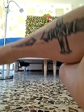 Adult Video Chat with BullTattooBsx - Stripchat