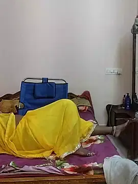 Nude Webcam with telugu_Geetha40 - Stripchat