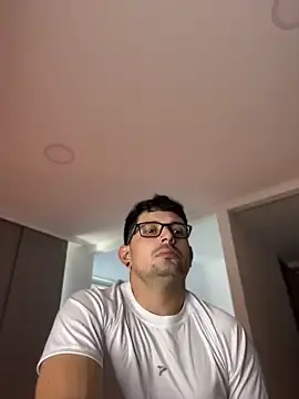 Sex Chat with TroyeSavage - Stripchat