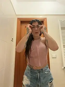 Watch Live Sex Cams with missdirtyhot_ - Stripchat